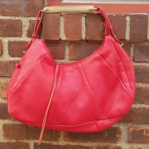 Bloomingdales Red pebbled‎ leather shoulder bag - Picture 9 of 9